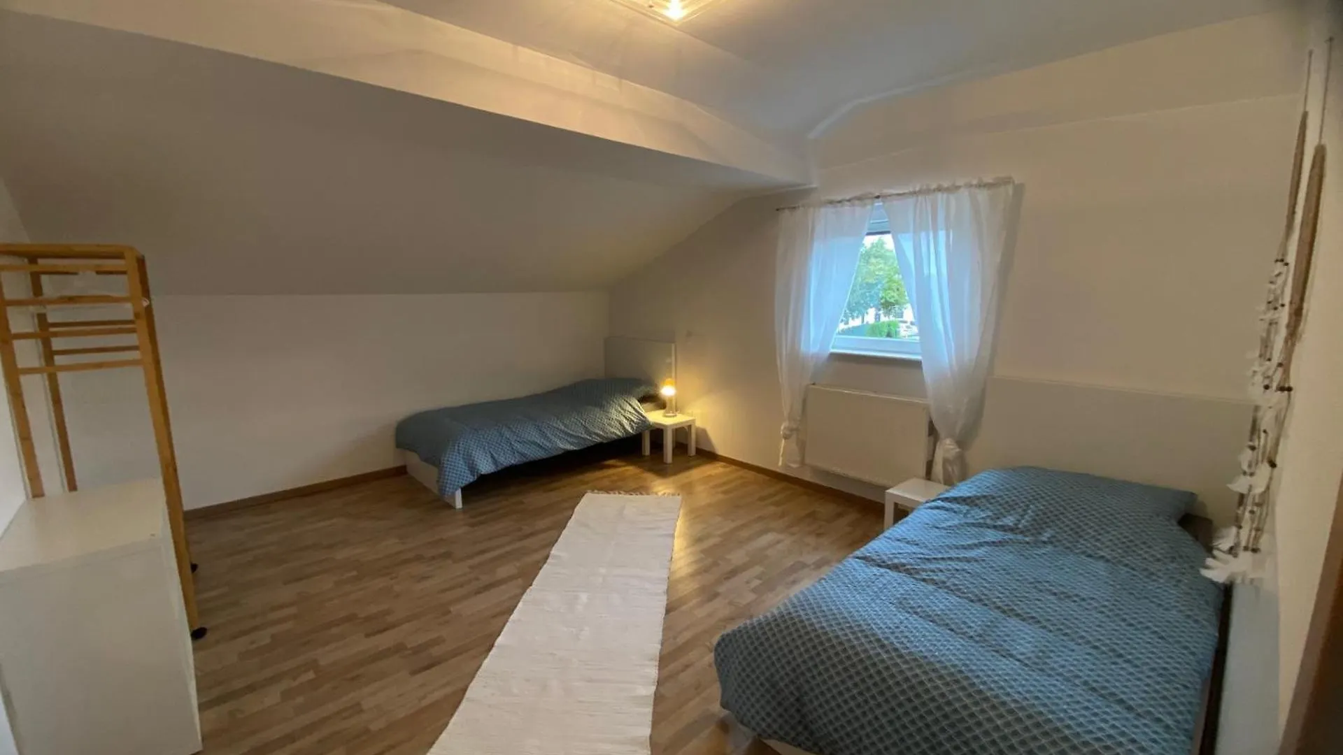 Διαμέρισμα Monteurwohnung , 4 Schlafzimmer, 130Qm, Balkon, Einzige Wohneinheit Im Haus, Parkplatz Pocking
